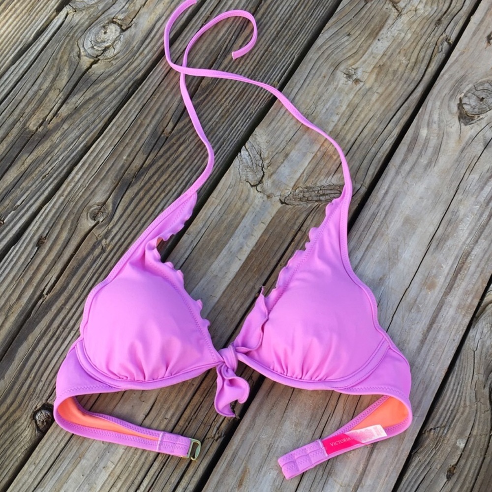 32c Victoria’s Secret swim top